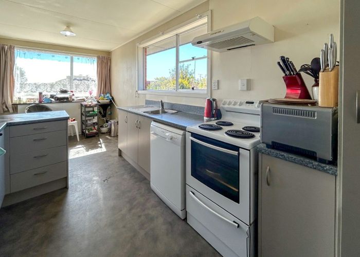  at 425 Centre Street, Rockdale, Invercargill