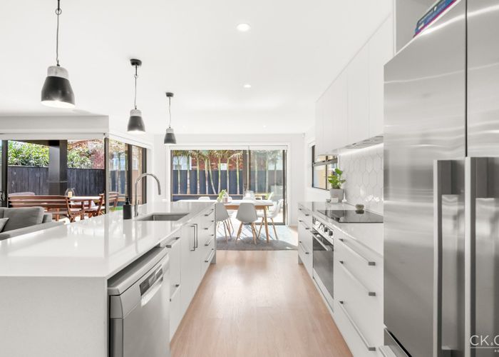  at 15 Adelaide Street, Petone, Lower Hutt, Wellington