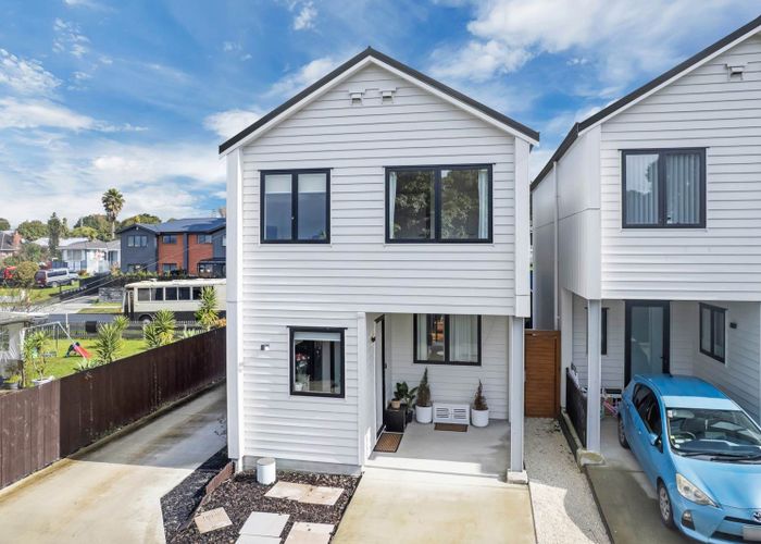  at 2F Fields Road, Manurewa, Manukau City, Auckland