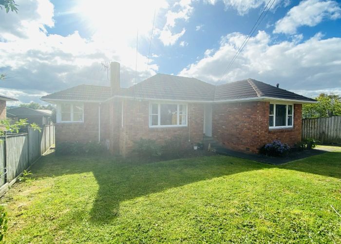  at 10 Thompson Terrace, Manurewa, Manukau City, Auckland