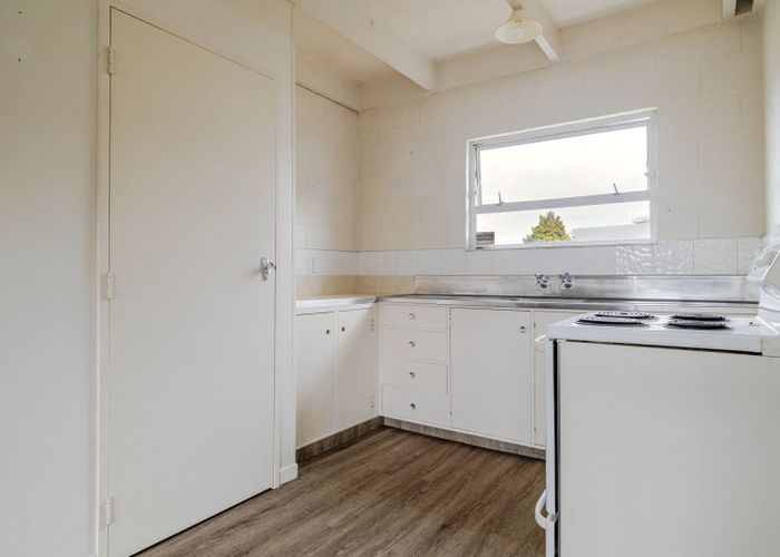  at 2/626 Church Street, Terrace End, Palmerston North, Manawatu / Whanganui