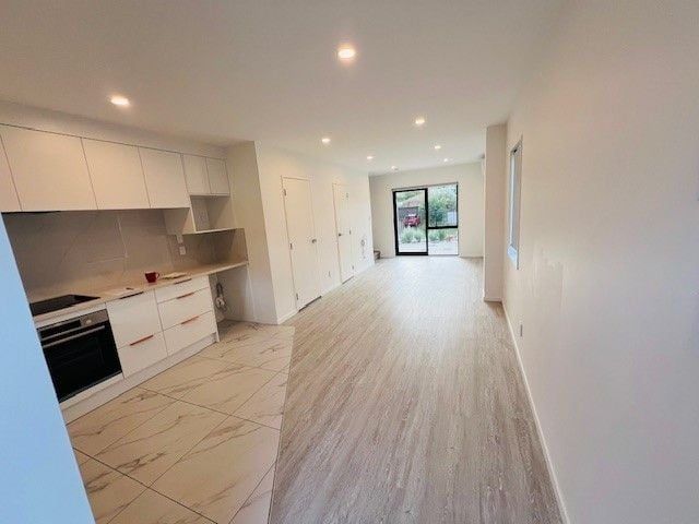  at 1/40 Mark Edward Drive, Half Moon Bay, Manukau City, Auckland