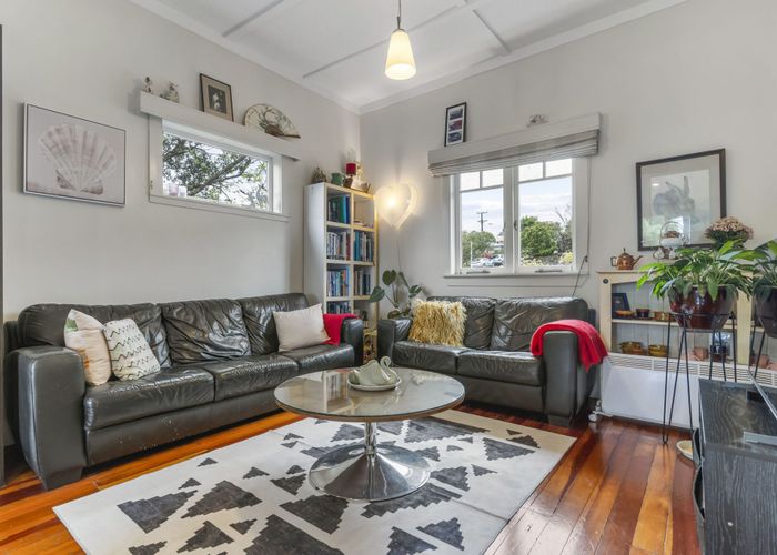  at 37 Roberton Road, Avondale, Auckland City, Auckland