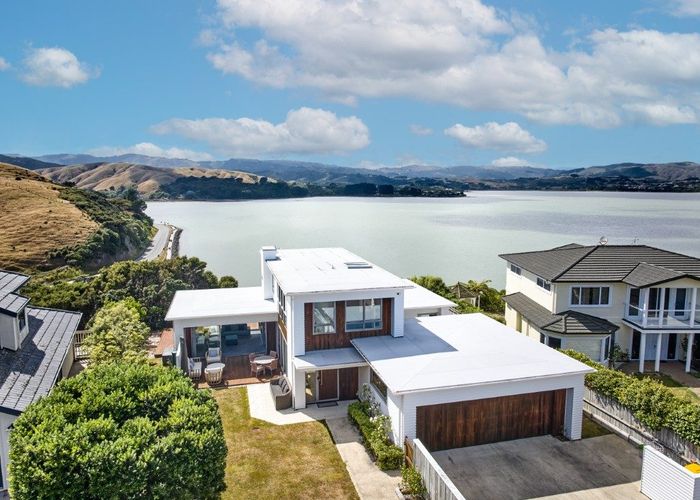  at 31 Pendennis Point, Camborne, Porirua, Wellington