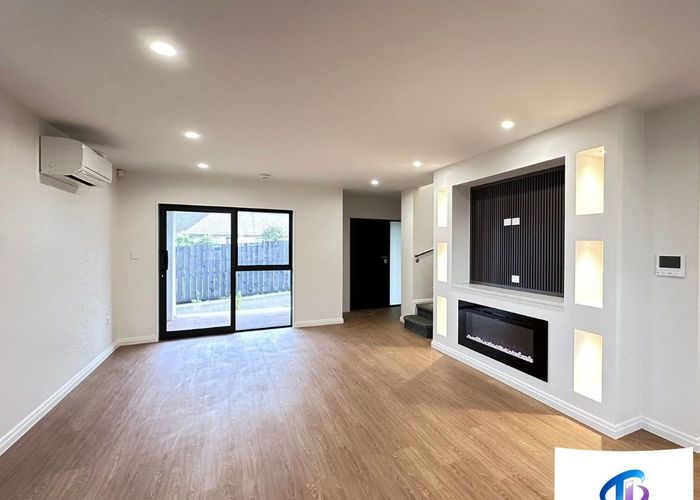  at 142 Great South Road, Manurewa, Manukau City, Auckland
