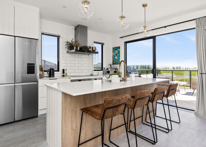  at 60 Pelorus Avenue, Poraiti, Napier