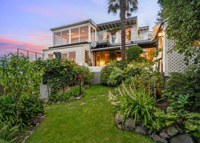  at 10A Panorama Road, Sumner, Christchurch City, Canterbury