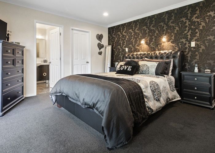  at 24 Glencairn Place, Buckland, Franklin, Auckland