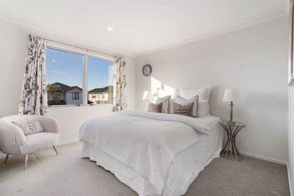  at 10 Lane Cameron Place, Flat Bush, Auckland