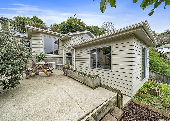  at 12A Sutherland Crescent, Melrose, Wellington