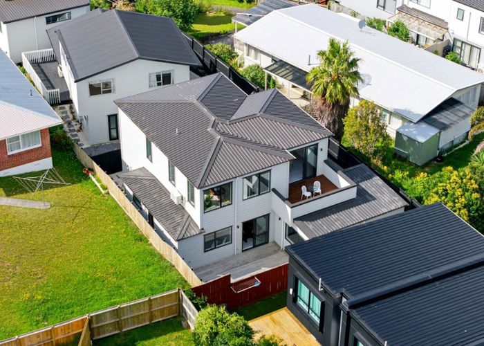  at 68, 68A-B Sunnynook Road, Forrest Hill, North Shore City, Auckland