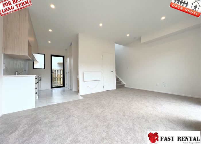  at 8 Hari Place--2 Carparkings--Viewing--On Sat 4th Oct at 1:20-1:40pm, Favona, Manukau City, Auckland