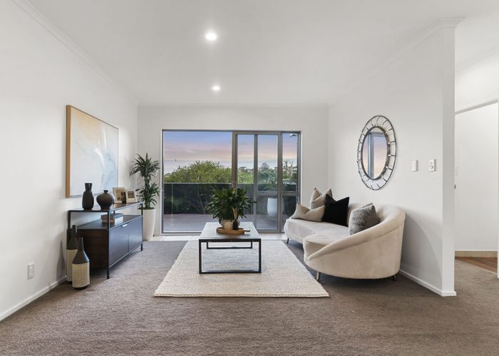  at 19 Peter Terrace, Castor Bay, North Shore City, Auckland