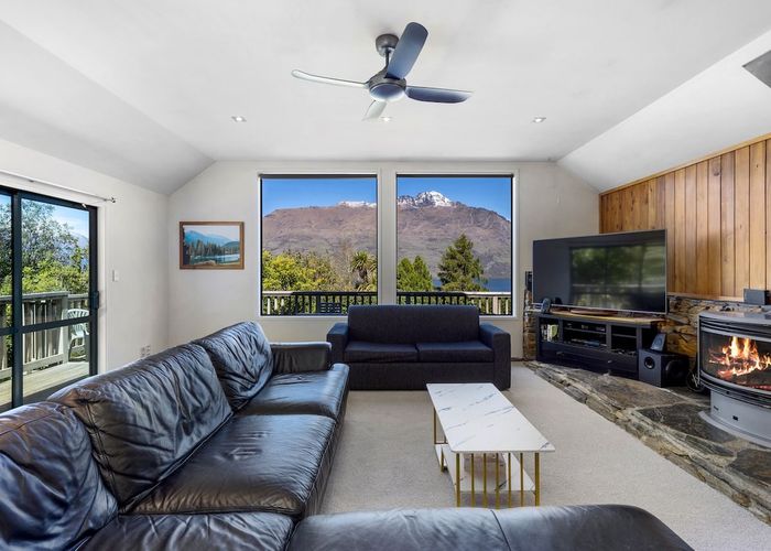  at 5 Williams Street, Sunshine Bay, Queenstown