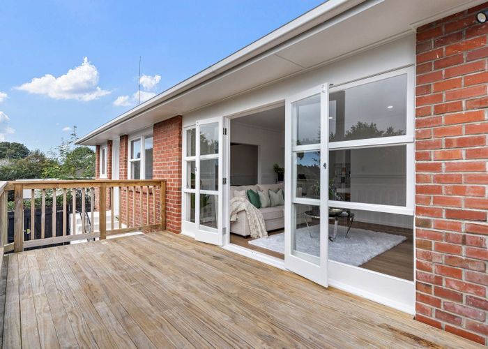  at 8 Aplin Place, Birkdale, North Shore City, Auckland