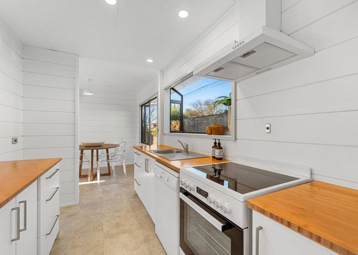  at 24 Croziers Road, St Albans, Christchurch