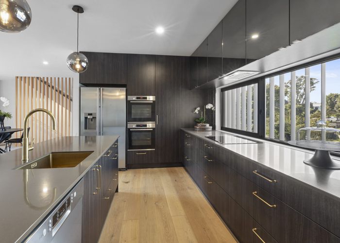  at 2/11A Baring Terrace, Strandon, New Plymouth