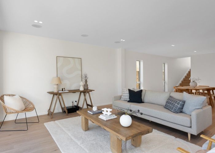  at 2/1 The Brae, Mount Pleasant, Christchurch City, Canterbury