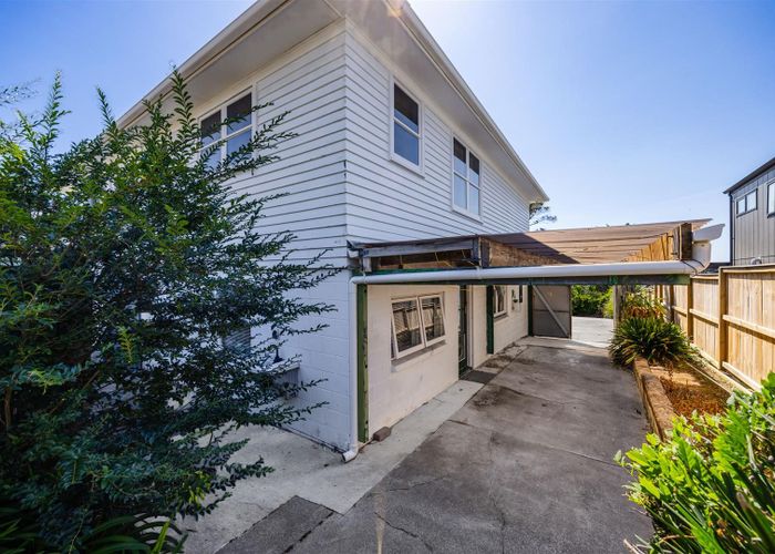  at 9 Malvina Place, Bucklands Beach, Manukau City, Auckland