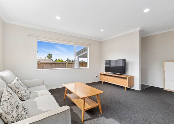  at 7 De Quincey Terrace, Highland Park, Auckland