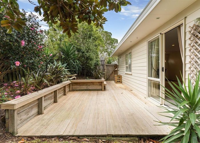  at 51 Barbados Drive, Unsworth Heights, North Shore City, Auckland