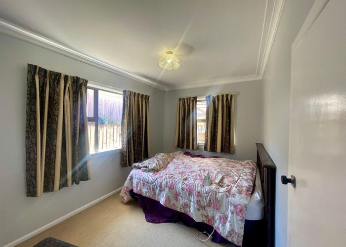  at 703 Hillsborough Road, Mount Roskill, Auckland City, Auckland
