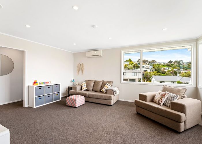  at 6 Gaff Place, Whitby, Porirua
