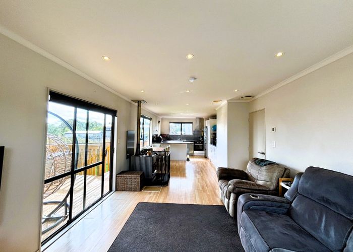  at 16 Stemhead Lane, Whitby, Porirua, Wellington