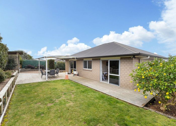  at 15 Evergreen Rise, Grandview Heights, Hamilton, Waikato