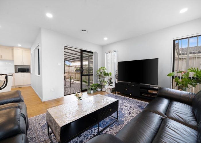  at 11 Silver Beech Street, Takanini, Papakura, Auckland