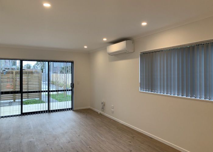  at 468C Roscommon Road, Clendon Park, Manukau City, Auckland