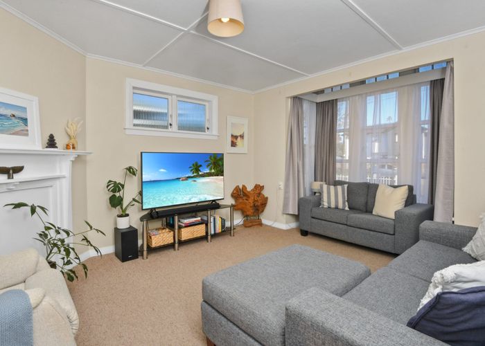  at 1 Whyte Street, Hamilton East, Hamilton
