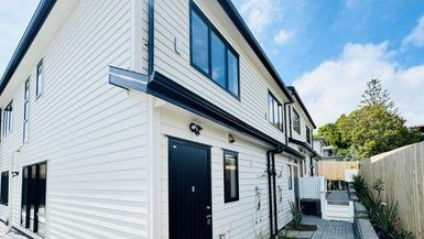  at 5/2 Chapman Road, Te Atatū Peninsula, Auckland