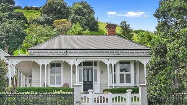  at 1/90 Victoria Road, Devonport, Auckland