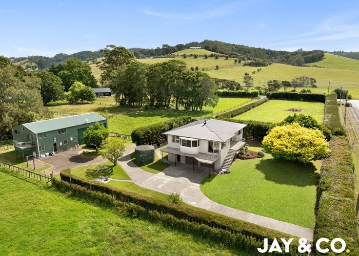  at 889 North Road, Clevedon, Manukau City, Auckland