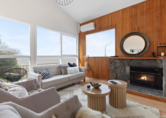  at 612 Glenfield Road, Bayview, Auckland