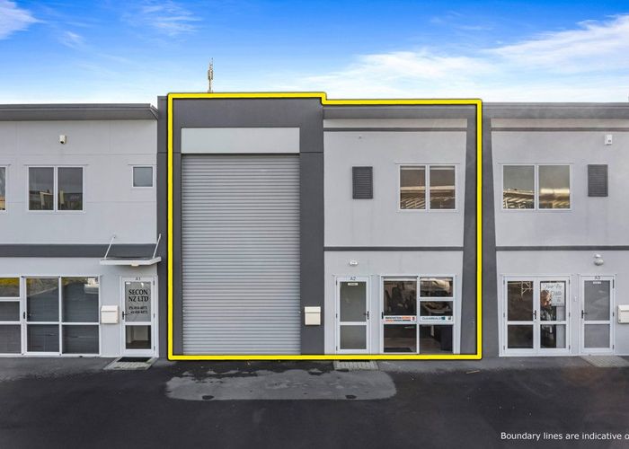  at 2/15 Lovell Court, Albany, North Shore City, Auckland