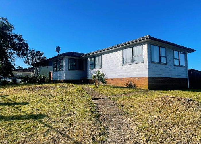  at 9 Staverton Crescent, Mangere, Auckland