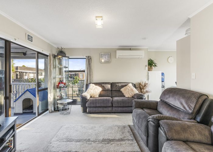  at 60 Hokianga Street, Mangere East, Auckland