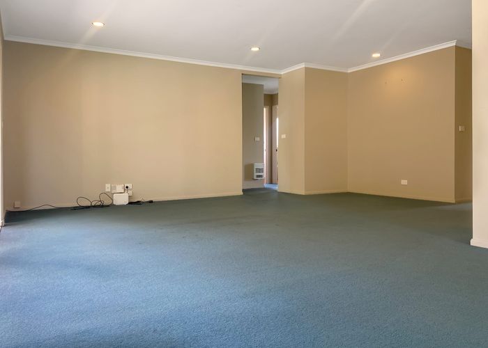  at 18 Columbia Place, Albany, Auckland