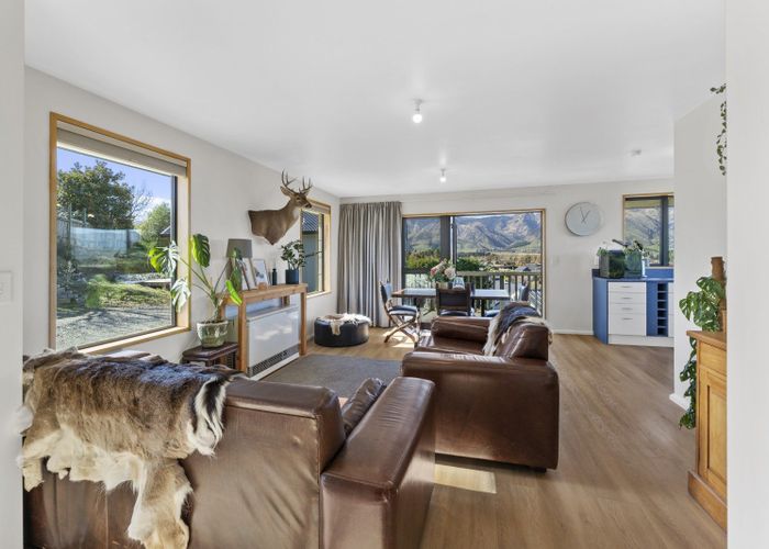  at 8 Mary Lane, Wanaka