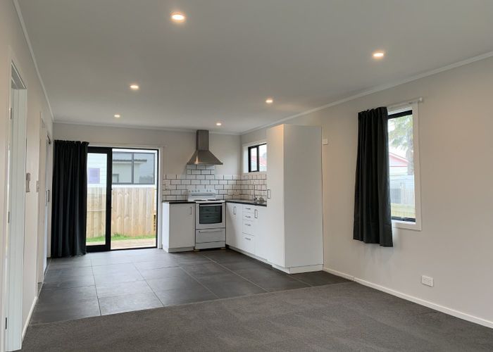  at 10 Rosier Road, Glen Eden, Auckland