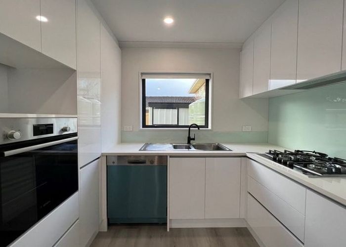  at 5/27 Wentworth Avenue, Papatoetoe, Manukau City, Auckland