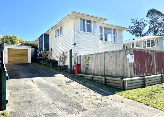  at 19 Speargrass Grove, Timberlea, Upper Hutt