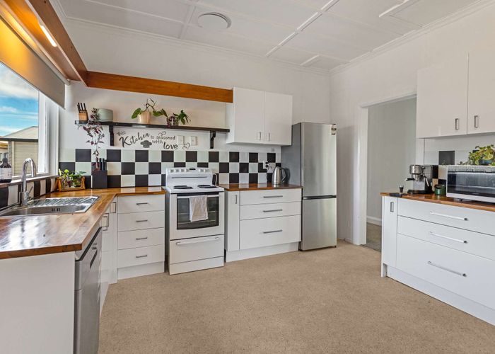  at 42 King Street, Marton, Marton