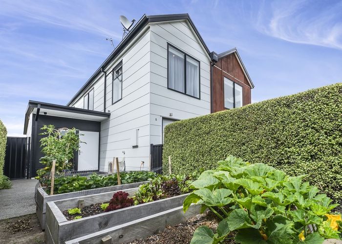  at 5 Lazarus Lane, Halswell, Christchurch