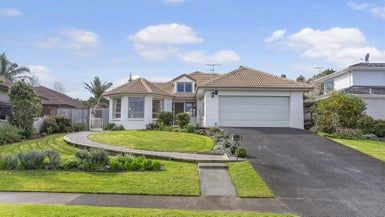  at 7 The Green, Golflands, Auckland