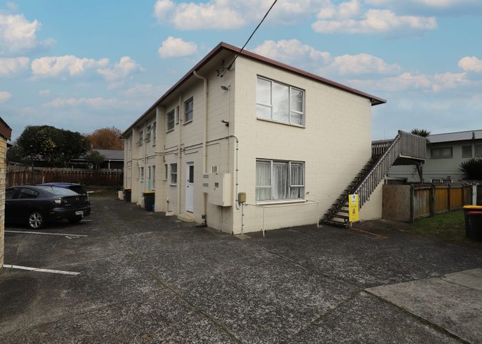  at Flat 2/53 Albert Street, Hamilton East, Hamilton, Waikato