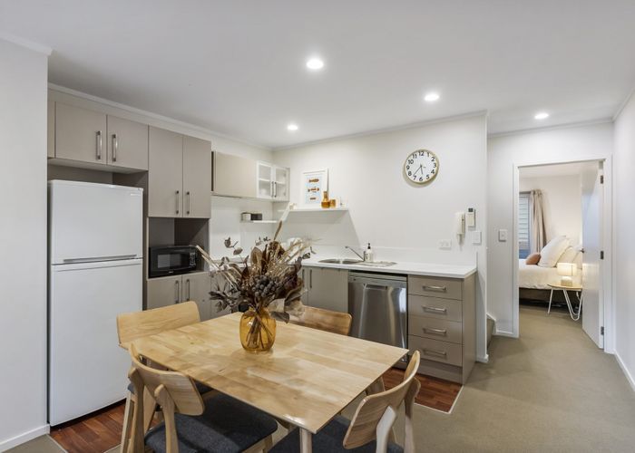  at 301/26 Morningside Drive, Morningside, Auckland