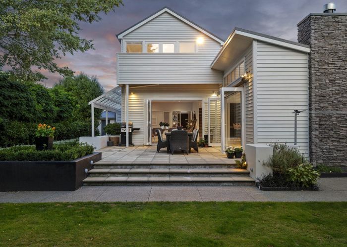  at 43 Jacksons Road, Merivale, Christchurch